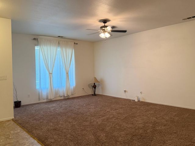 2764 Holt Avenue, Sanger, CA 93657