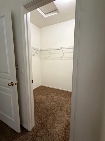 2764 Holt Avenue, Sanger, CA 93657