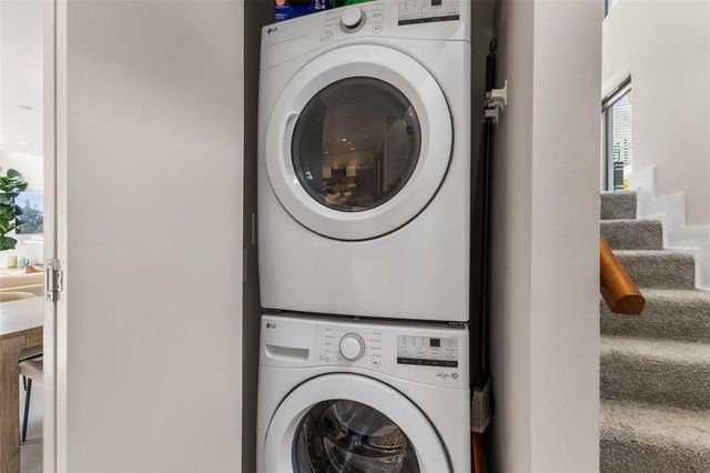 1558 4TH ST 212, Sarasota, FL 34236