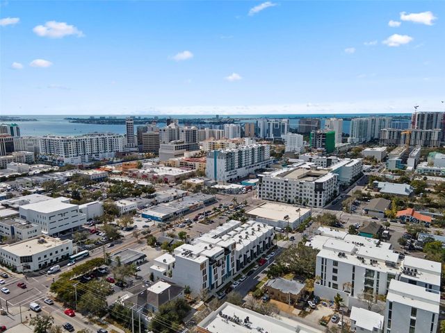 1558 4TH ST 212, Sarasota, FL 34236