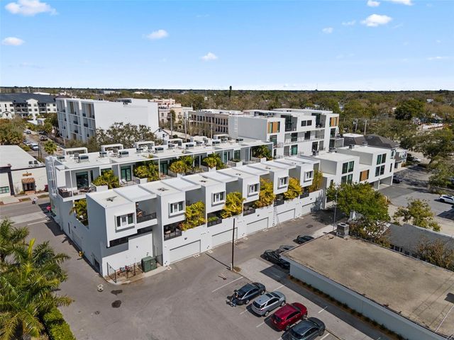 1558 4TH ST 212, Sarasota, FL 34236