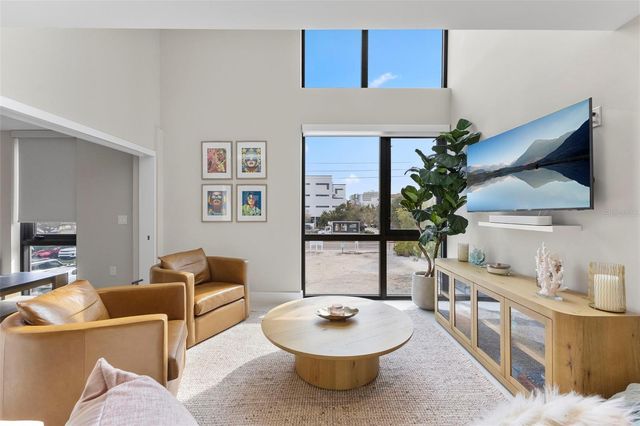 1558 4TH ST 212, Sarasota, FL 34236