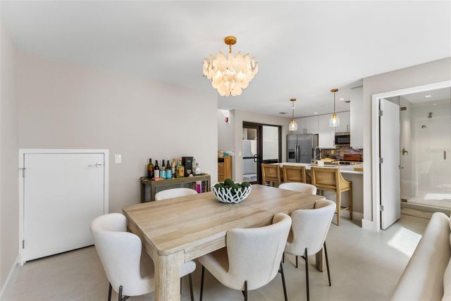 1558 4TH ST 212, Sarasota, FL 34236