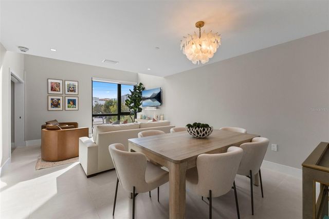 1558 4TH ST 212, Sarasota, FL 34236