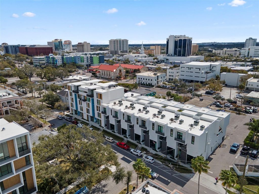 1558 4TH ST 212, Sarasota, FL 34236