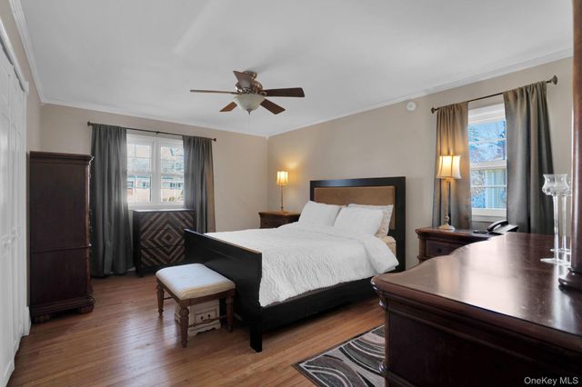 8 Beverly Lane, East Moriches, NY 11940