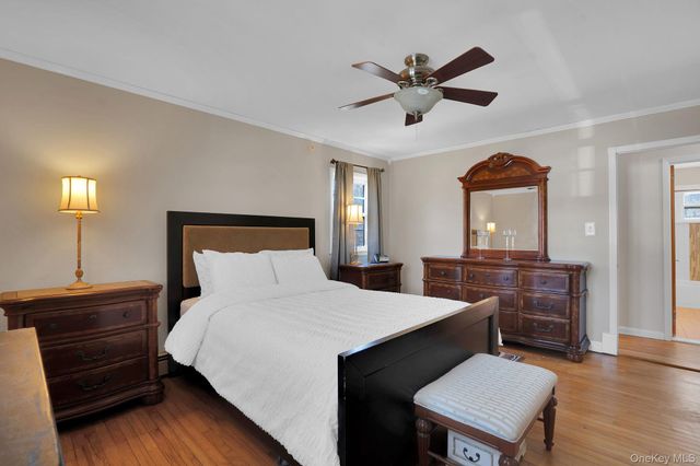 8 Beverly Lane, East Moriches, NY 11940