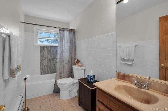 8 Beverly Lane, East Moriches, NY 11940