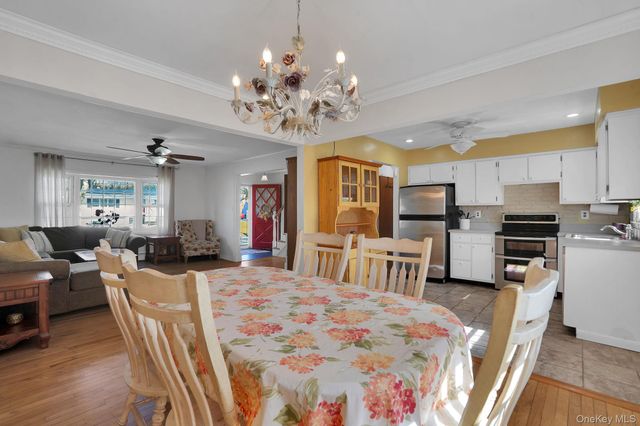 8 Beverly Lane, East Moriches, NY 11940