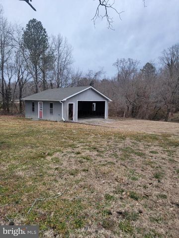 7013 NORTHUMBERLAND HWY, Heathsville, VA 22473