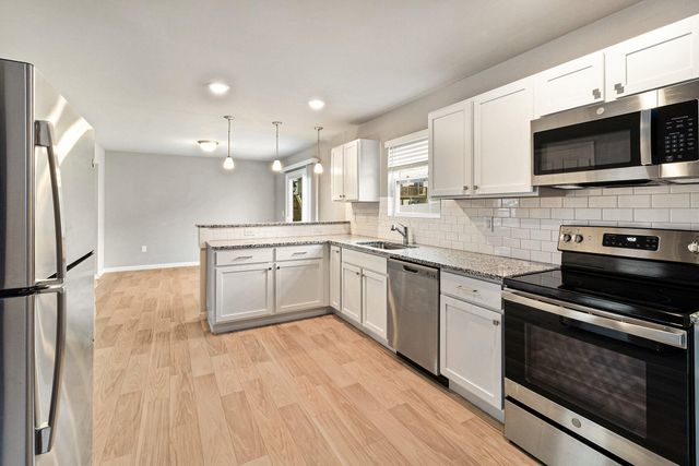 2893 Jordan River Drive, Fowlerville, MI 48836