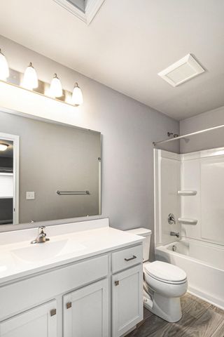 2893 Jordan River Drive, Fowlerville, MI 48836