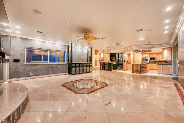 2426 Palomino Lane, Las Vegas, NV 89107