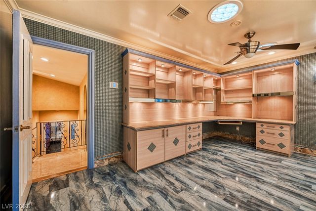 2426 Palomino Lane, Las Vegas, NV 89107