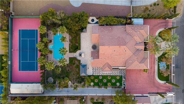 2426 Palomino Lane, Las Vegas, NV 89107