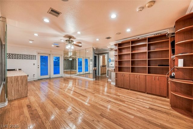2426 Palomino Lane, Las Vegas, NV 89107