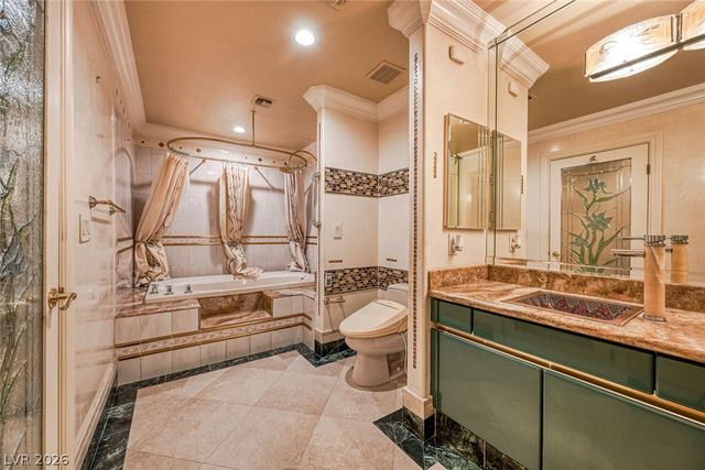 2426 Palomino Lane, Las Vegas, NV 89107