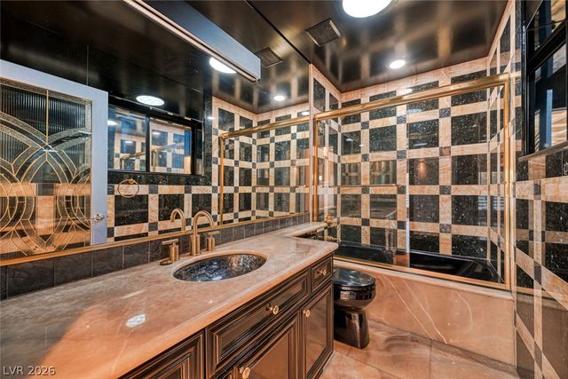 2426 Palomino Lane, Las Vegas, NV 89107