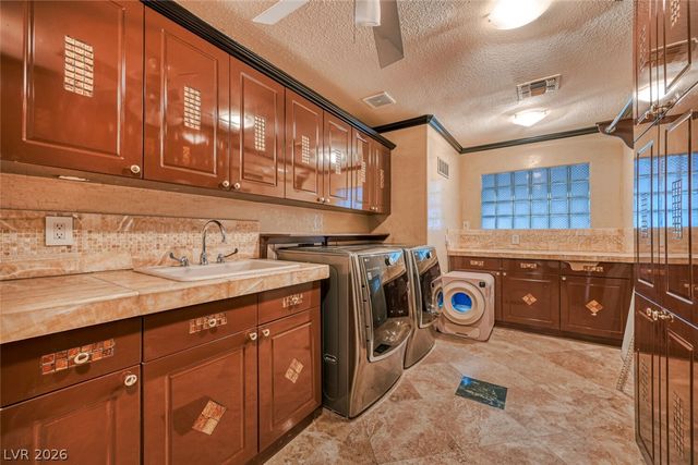2426 Palomino Lane, Las Vegas, NV 89107