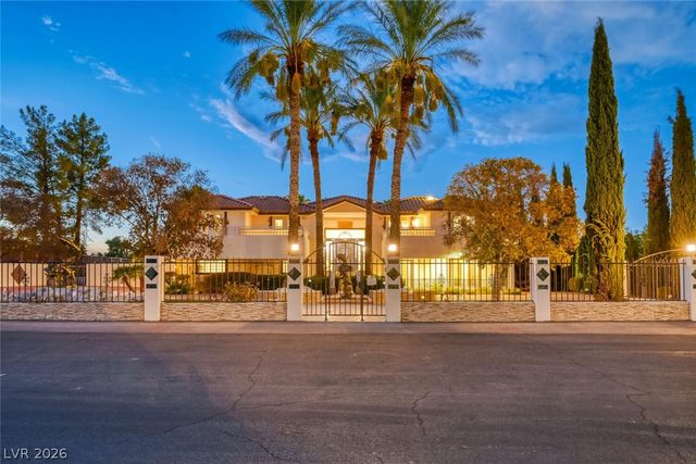 2426 Palomino Lane, Las Vegas, NV 89107