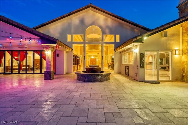 2426 Palomino Lane, Las Vegas, NV 89107