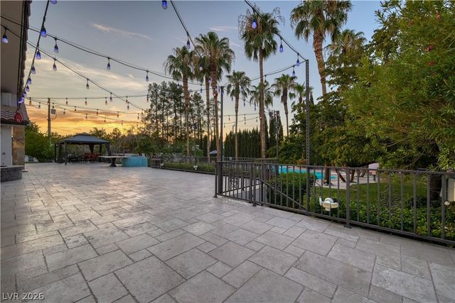 2426 Palomino Lane, Las Vegas, NV 89107