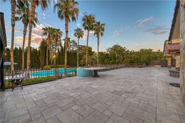 2426 Palomino Lane, Las Vegas, NV 89107