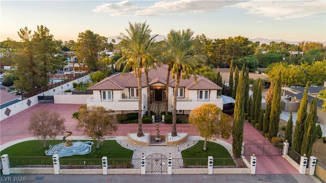 2426 Palomino Lane, Las Vegas, NV 89107