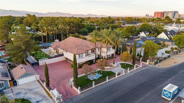 2426 Palomino Lane, Las Vegas, NV 89107