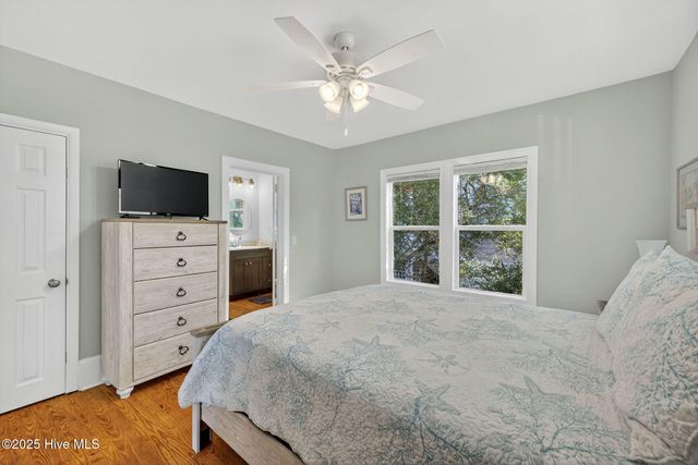 9 E Atlanta Street E, Wrightsville Beach, NC 28480