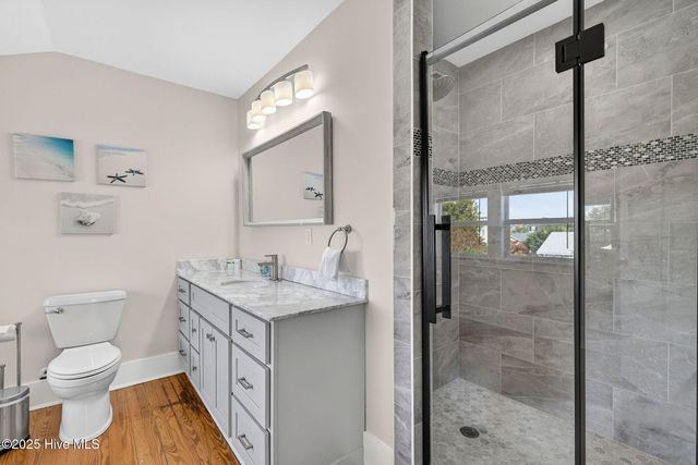 9 E Atlanta Street E, Wrightsville Beach, NC 28480