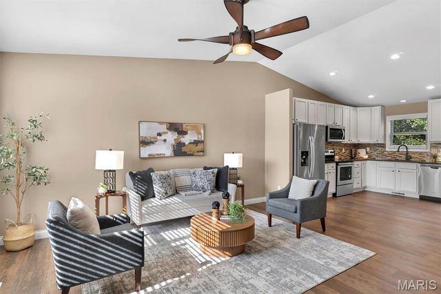 56 Huntleigh Park Court, Wentzville, MO 63385