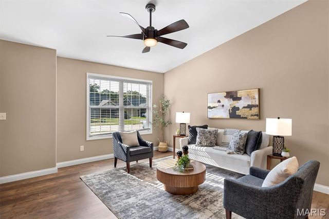 56 Huntleigh Park Court, Wentzville, MO 63385