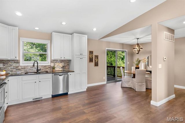 56 Huntleigh Park Court, Wentzville, MO 63385