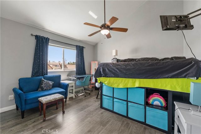9946 Owensmouth 9, Chatsworth, CA 91311