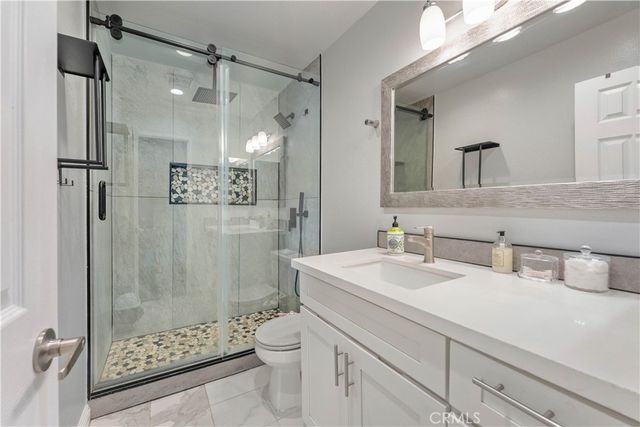 9946 Owensmouth 9, Chatsworth, CA 91311