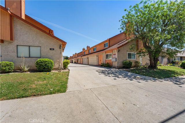 9946 Owensmouth 9, Chatsworth, CA 91311