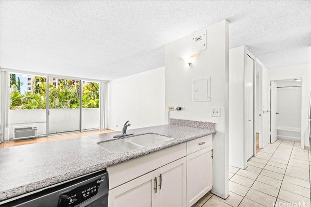 98-410 Koauka Loop 2G, Aiea, HI 96701