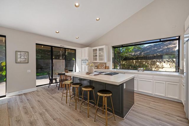 11380 Huntington Village Ln, Gold River, CA 95670
