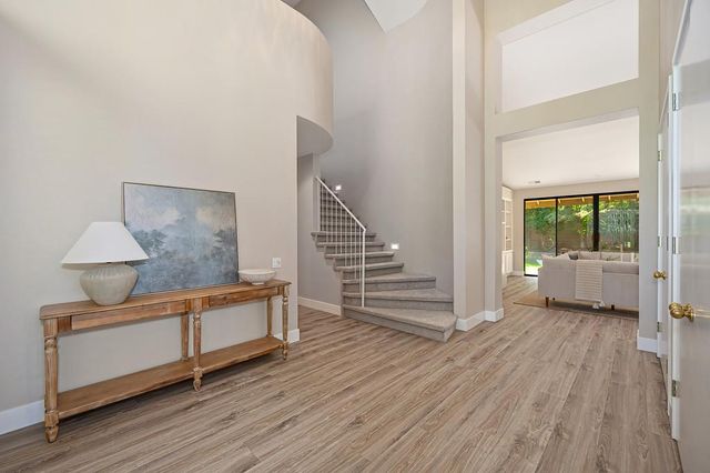 11380 Huntington Village Ln, Gold River, CA 95670