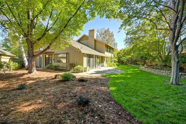11380 Huntington Village Ln, Gold River, CA 95670
