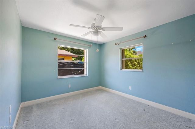 2530 10th ST N, Naples, FL 34103