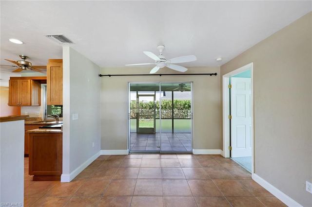 2530 10th ST N, Naples, FL 34103