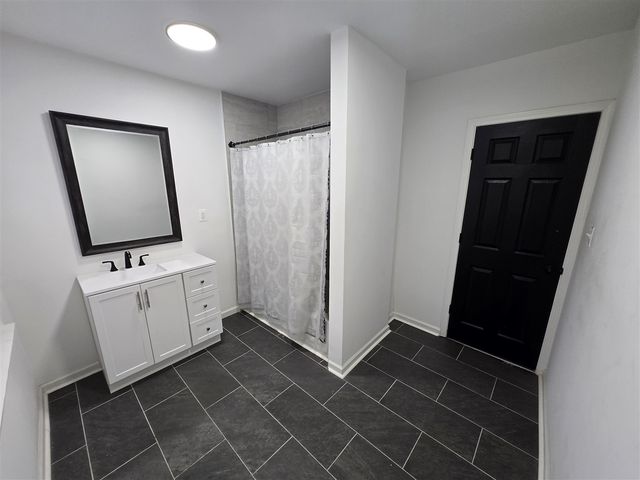 17553 Roselawn Street, Detroit, MI 48221