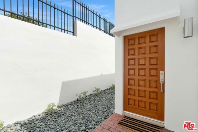 29221 Heathercliff Road 4, Malibu, CA 90265