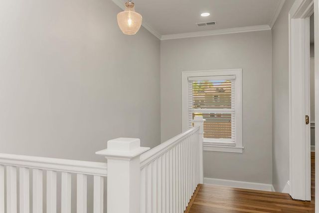 809 W Gregory Boulevard, Kansas City, MO 64114