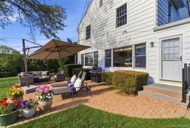 9 Sunset Lane, Garden City, NY 11530