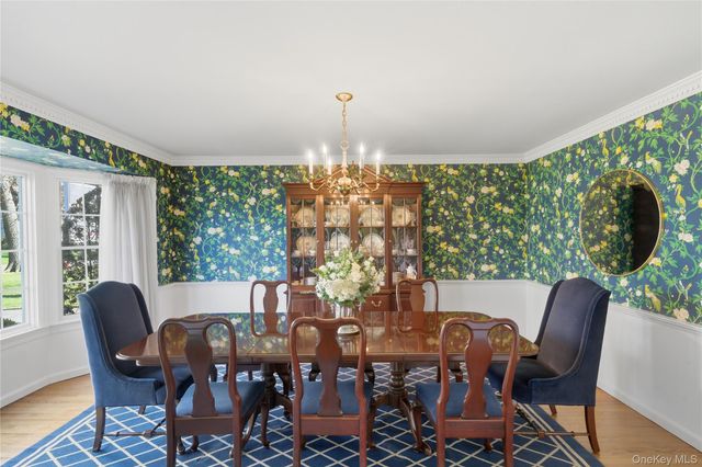 9 Sunset Lane, Garden City, NY 11530