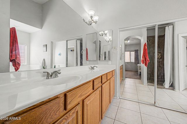 10416 E EDGEWOOD Avenue, Mesa, AZ 85208