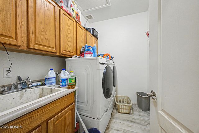 10416 E EDGEWOOD Avenue, Mesa, AZ 85208